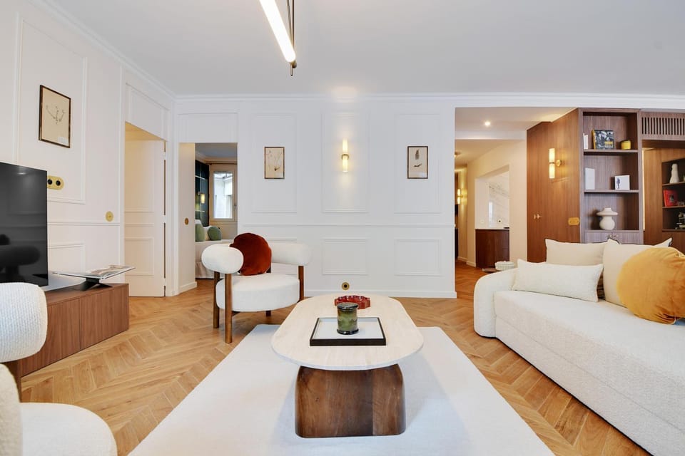 TV and multimedia, Living room, Seating area