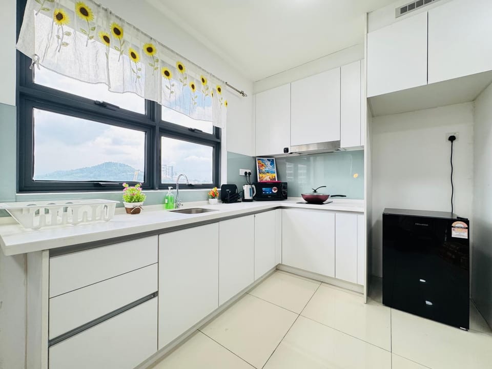 Kitchen or kitchenette, stove