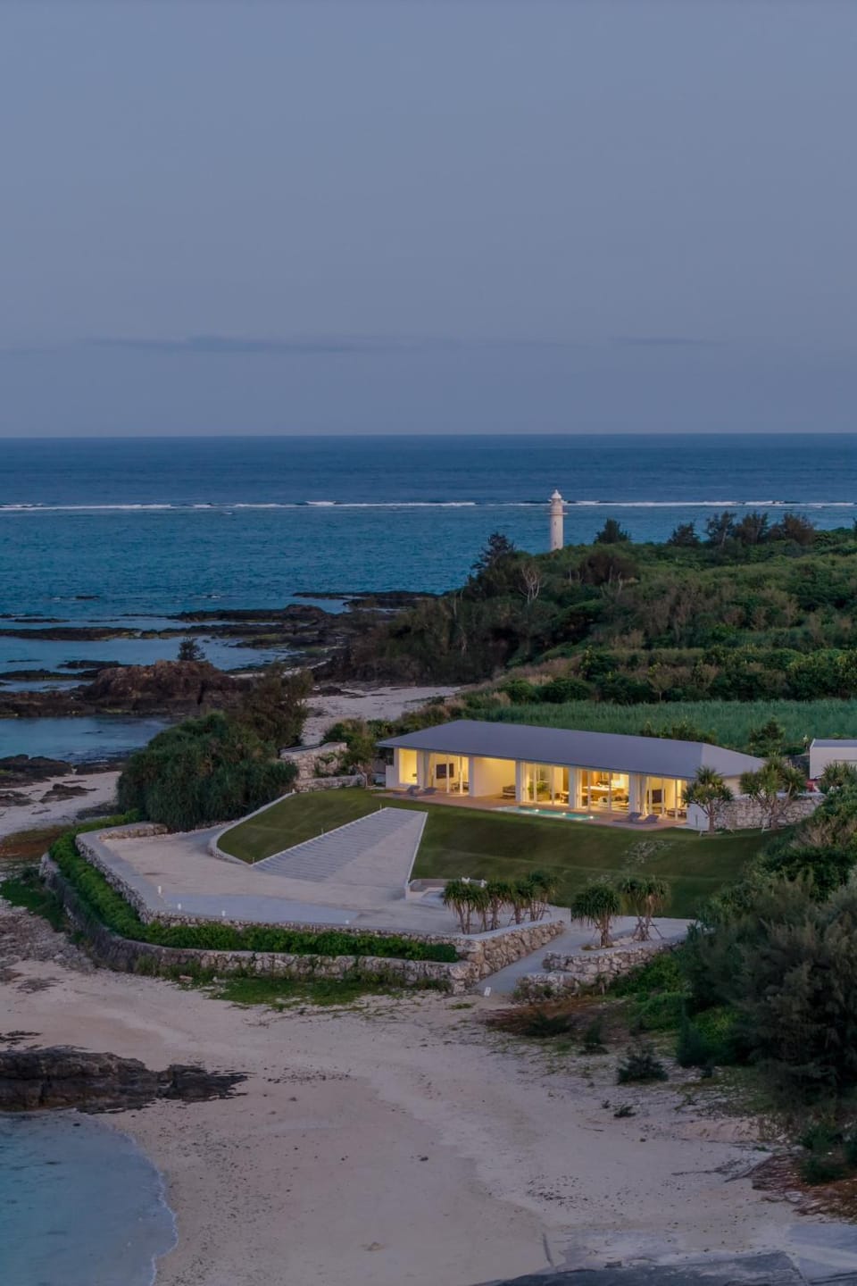 Property building, Facade/entrance, Night, Natural landscape, Bird's eye view, Beach, Sea view, Sea view, Time of day, Location, Sunset