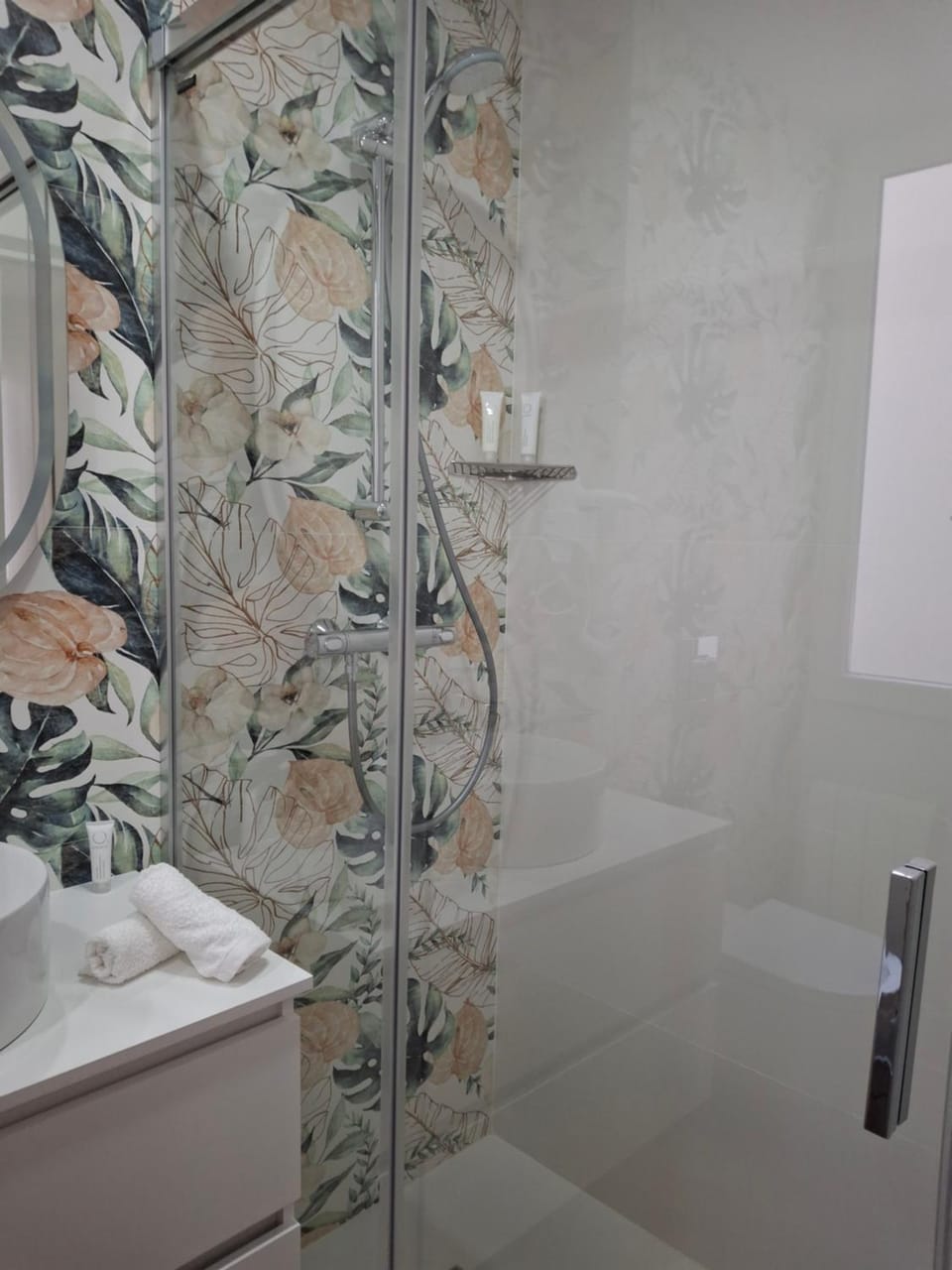 Shower, Bathroom