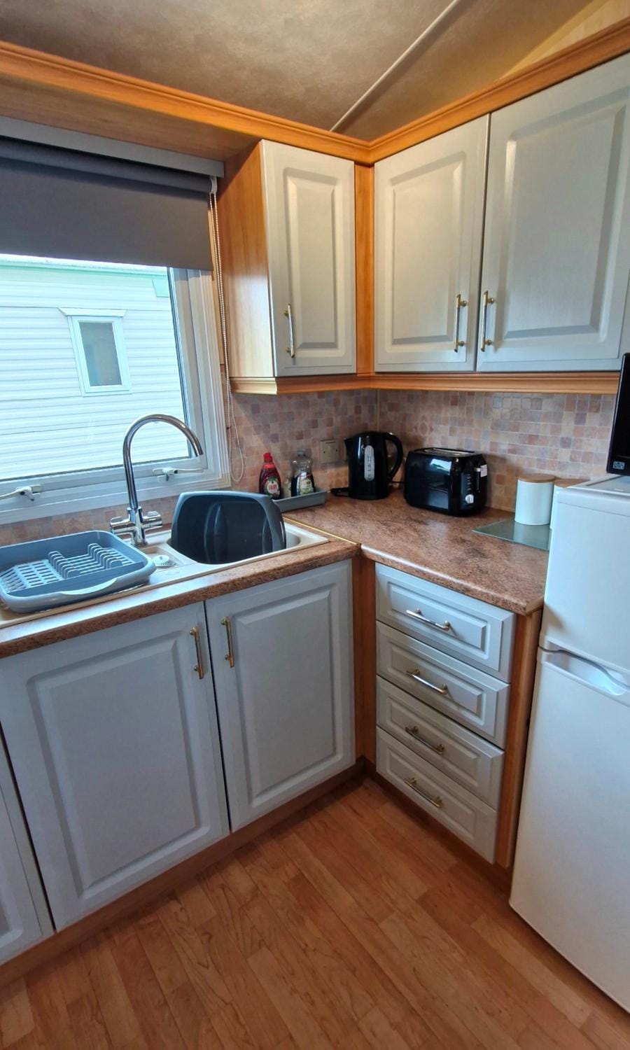 Kitchen or kitchenette, toaster