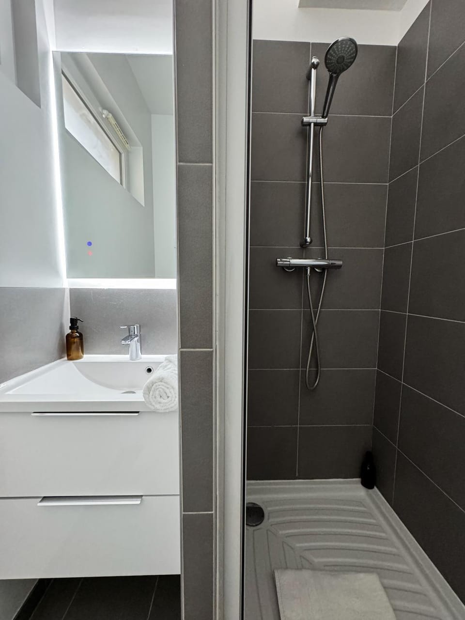 Shower, Bathroom