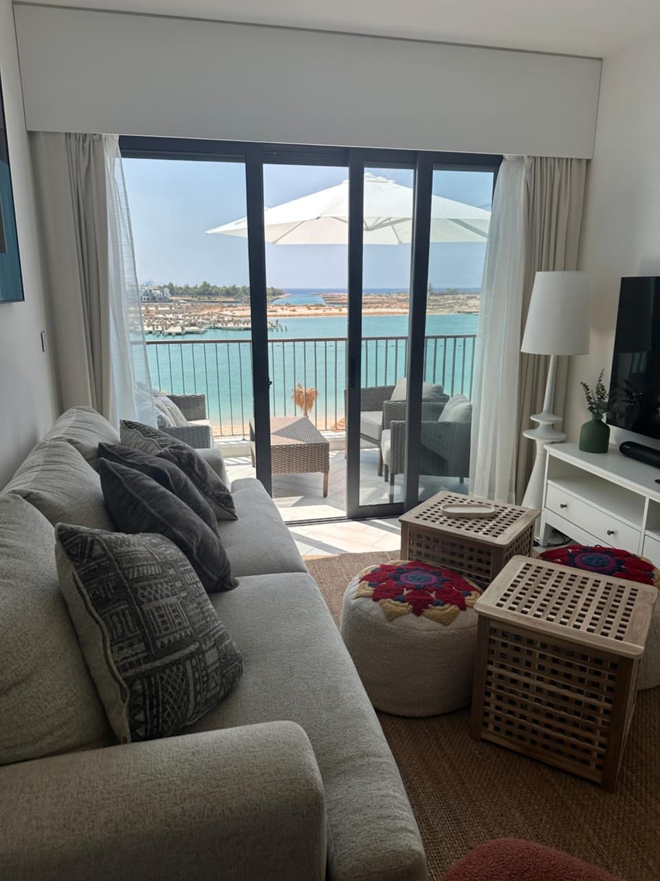 Chic One-Bedroom with Sea View Apartment in Eilat