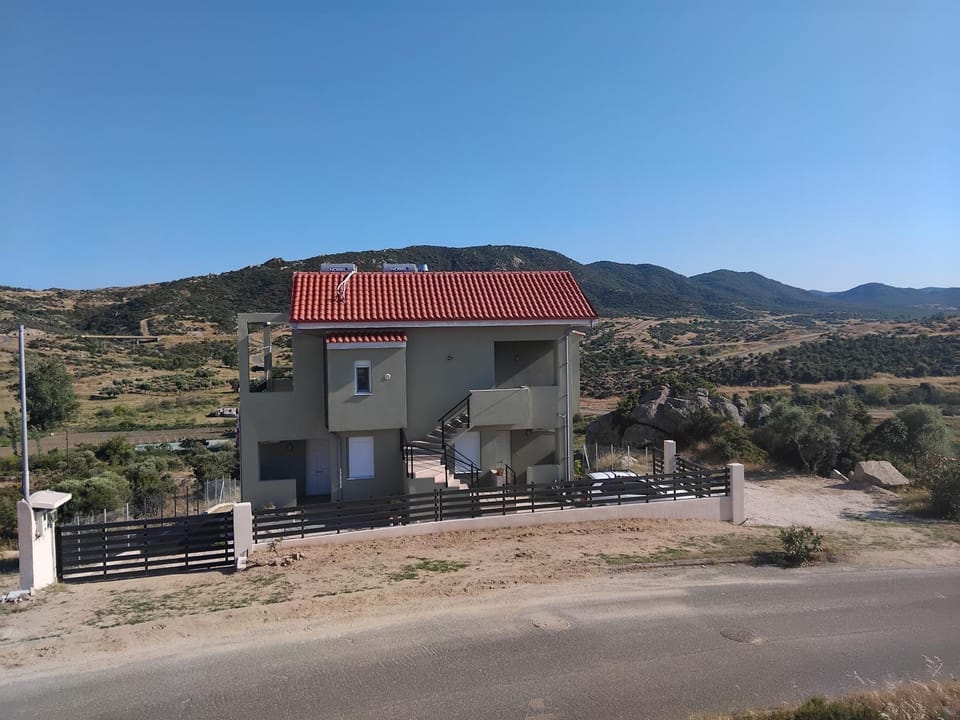 Property building, Natural landscape, Mountain view