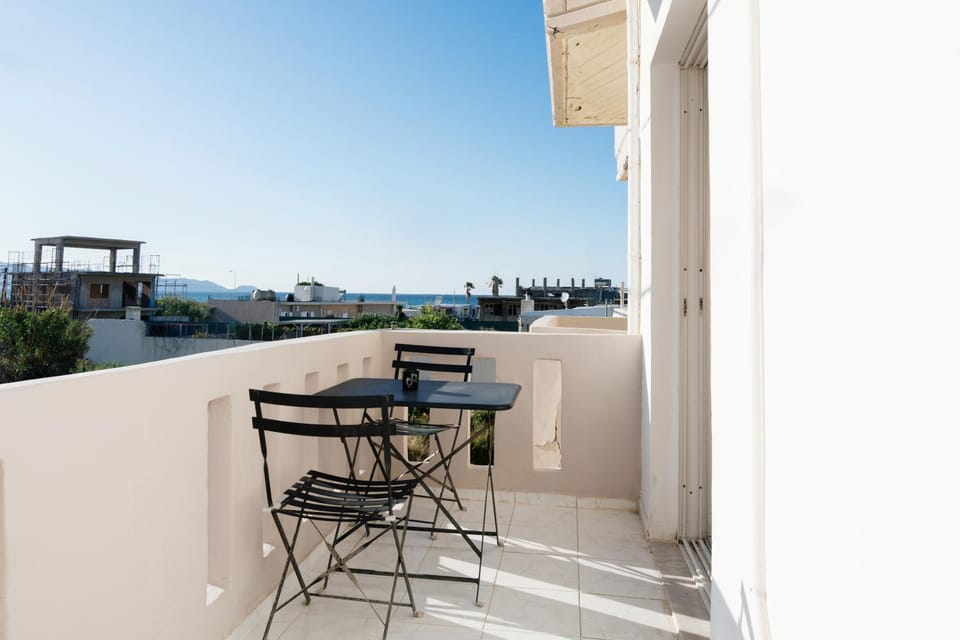 Property building, View (from property/room), Balcony/Terrace