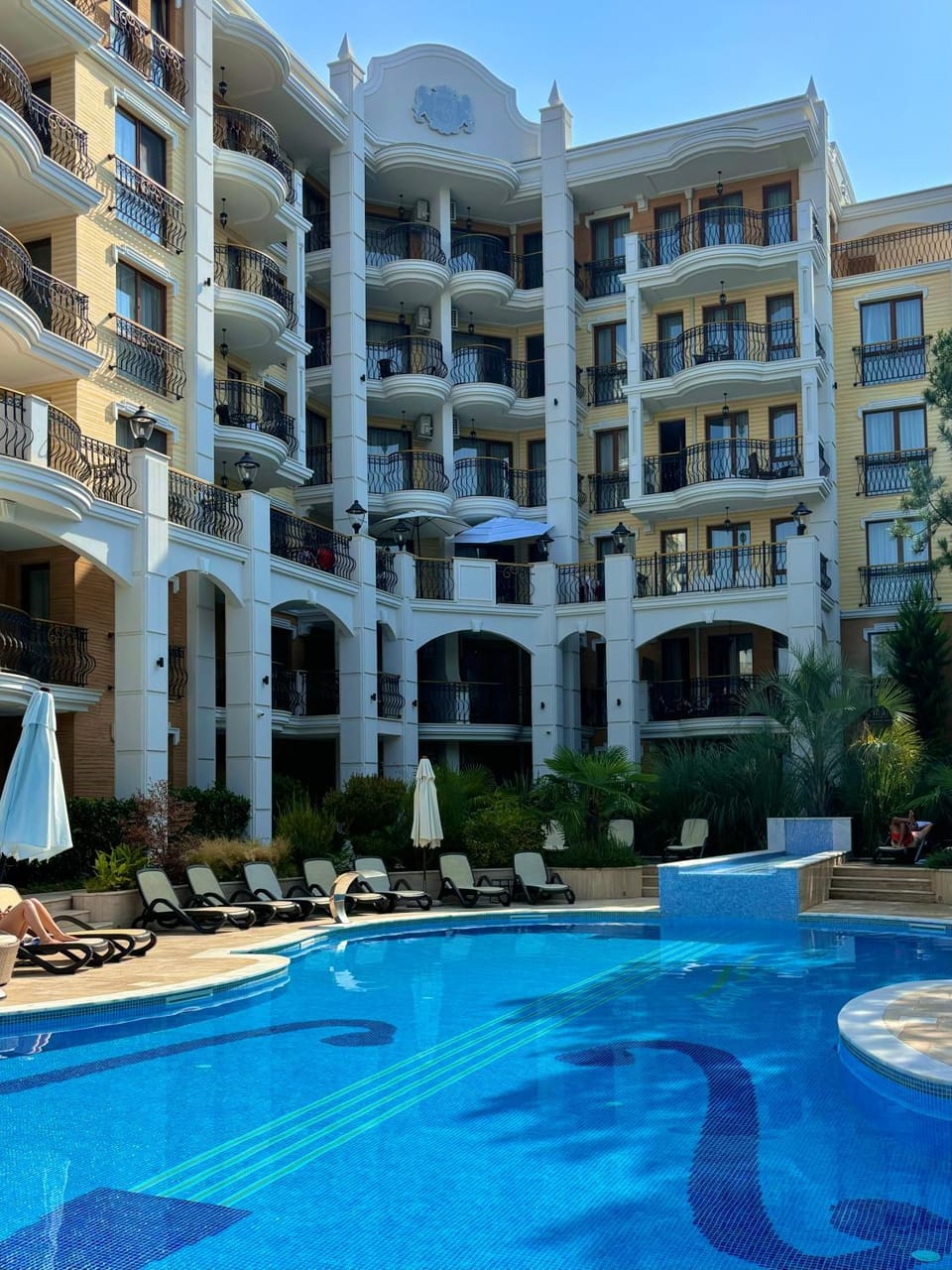Property building, Swimming pool