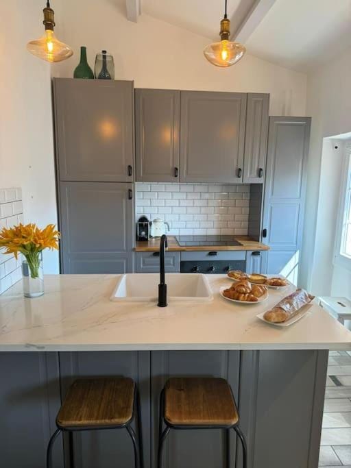 ARAZY - Superb duplex old Antibes very central, AC, terrace Apartment in Antibes