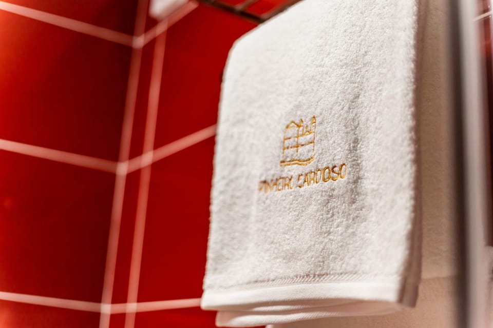 Pinheiro Cardoso Bed and Breakfast in Porto