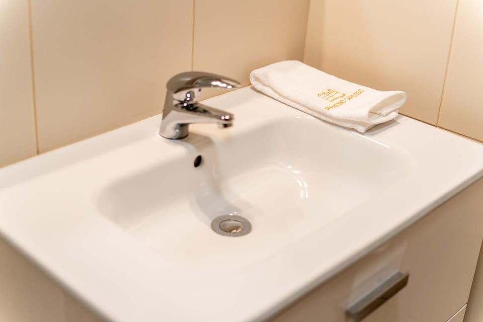 Pinheiro Cardoso Bed and Breakfast in Porto