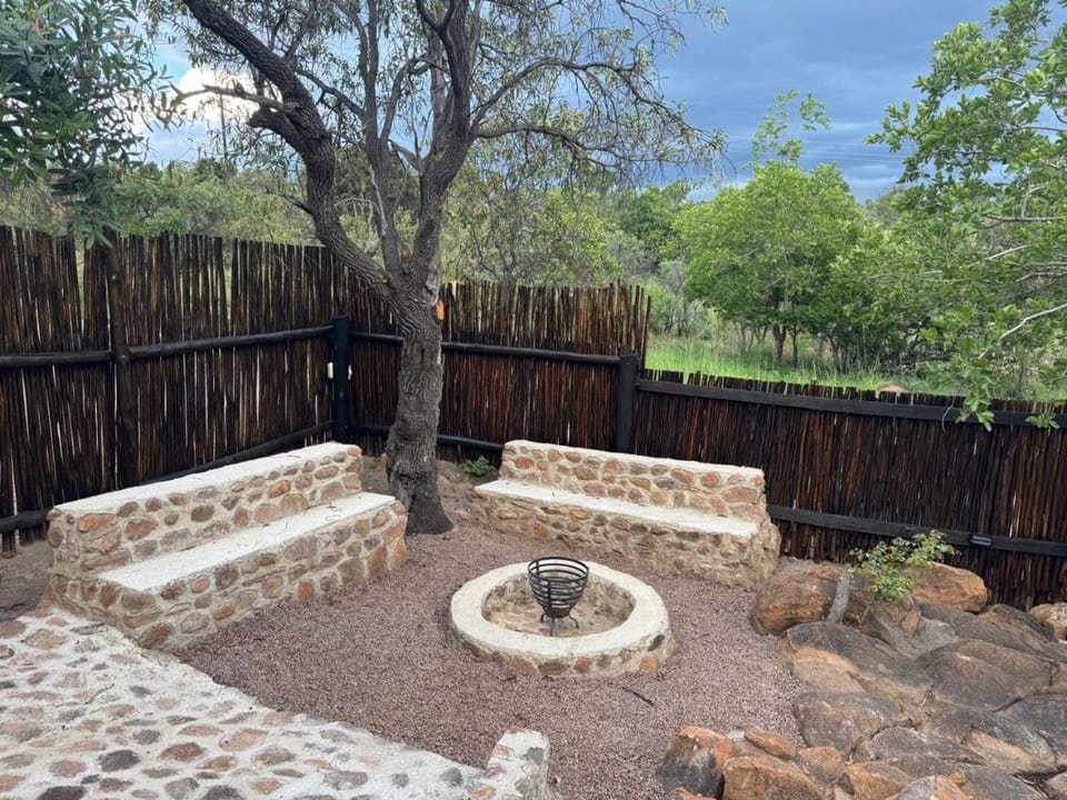 Mbekka Lodge, Mabalingwe Chalet in North West, South Africa