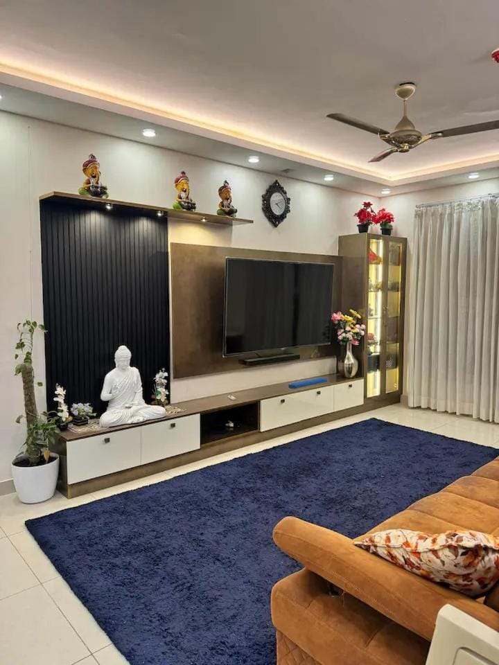 Elite 3BHK 100 Mbps- 19th Floor for Family Apartment in Bengaluru