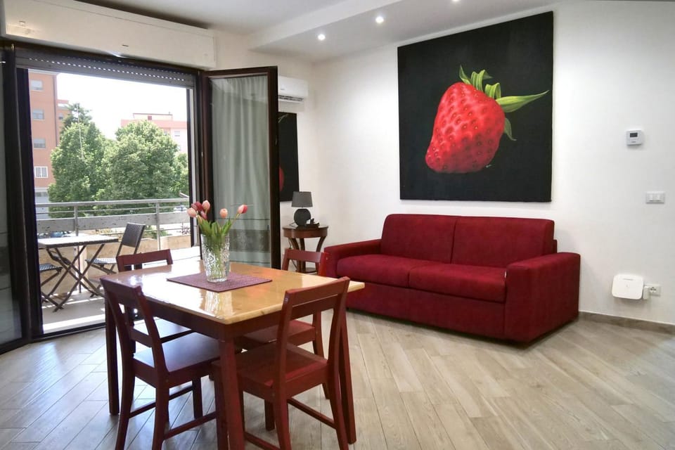 Patio, View (from property/room), Balcony/Terrace, Living room, Seating area, Dining area