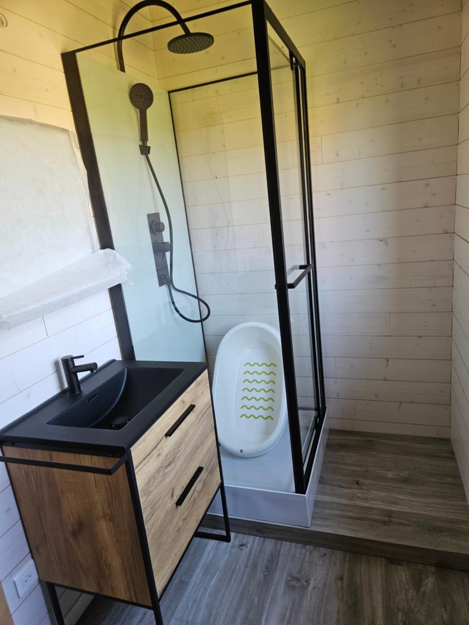 Shower, Bathroom
