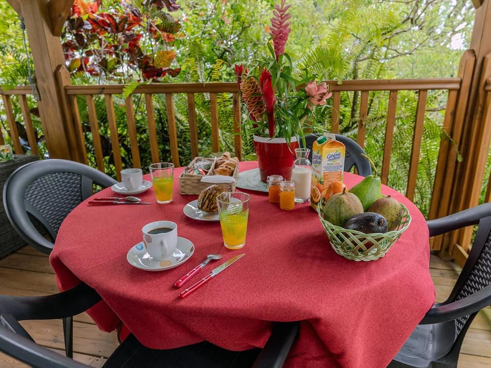 Patio, Garden, Dining area, Breakfast