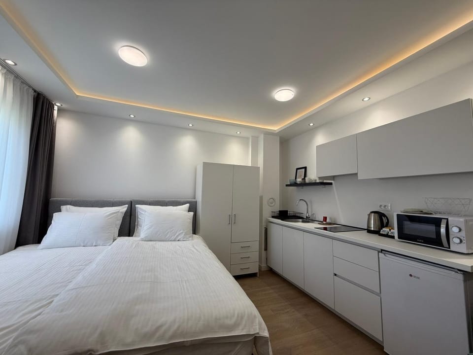 Bed, Coffee/tea facilities, Kitchen or kitchenette, Bedroom, stove