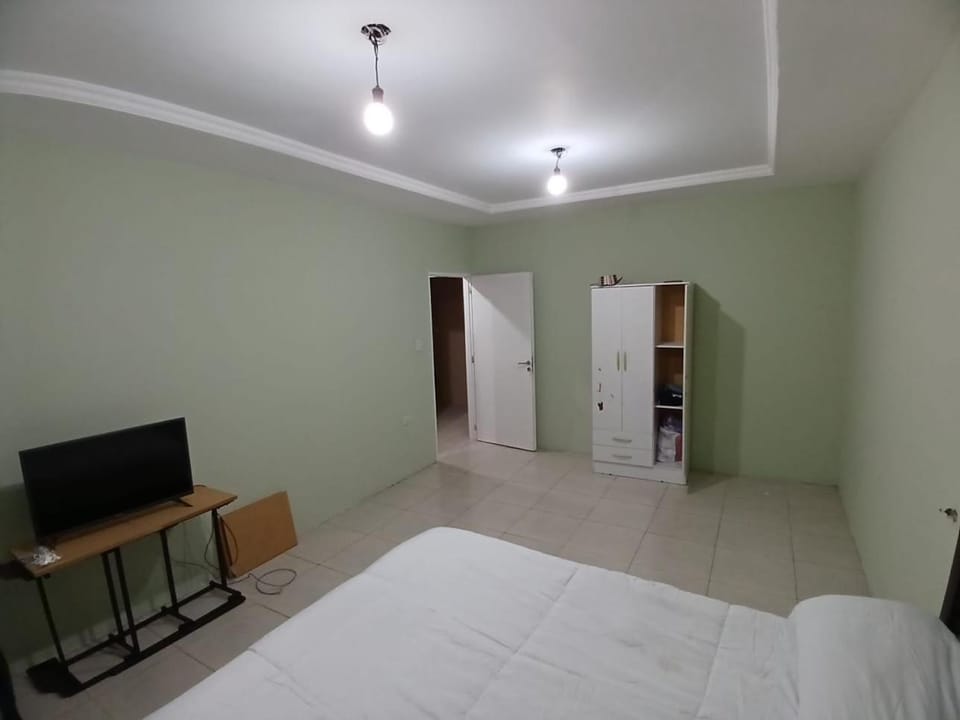Communal lounge/ TV room, Bed, Photo of the whole room, wardrobe