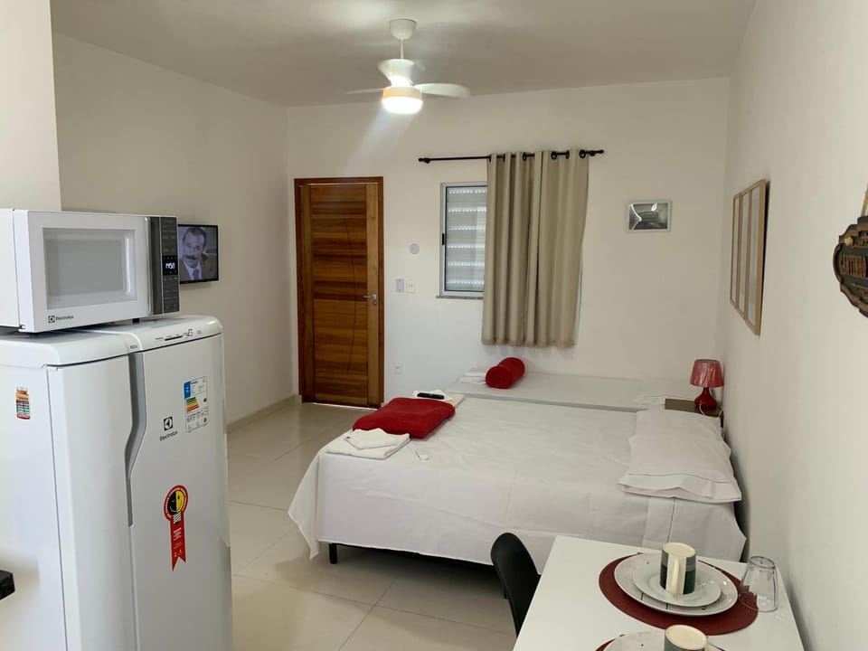 Bed, TV and multimedia, Coffee/tea facilities, Kitchen or kitchenette, Photo of the whole room, Dining area, pet friendly