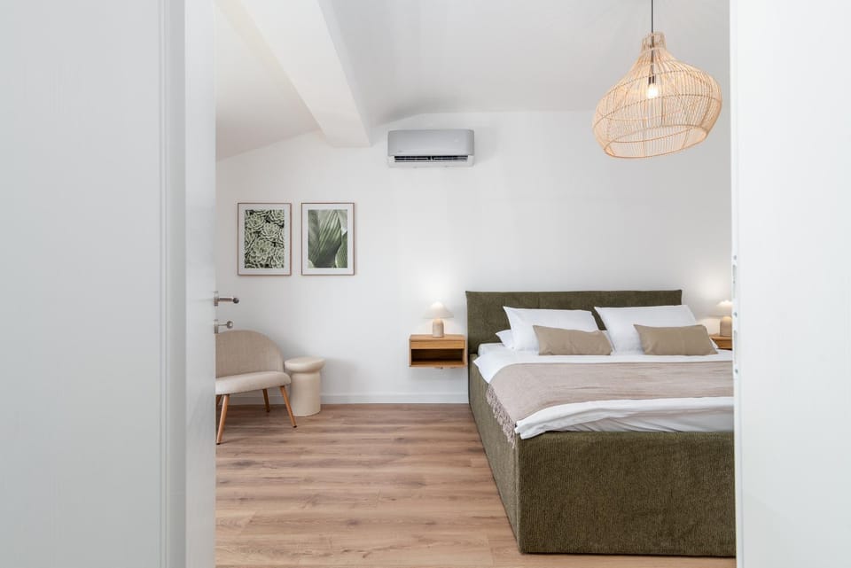Sea view Apartment Karmen Apartment in Split-Dalmatia County