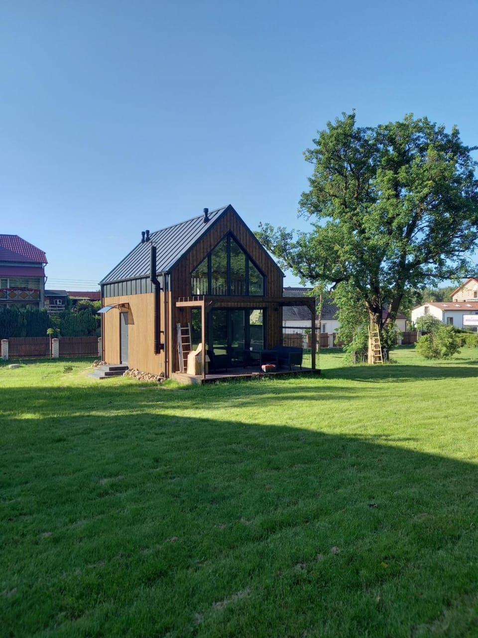 Property building, Natural landscape, Garden