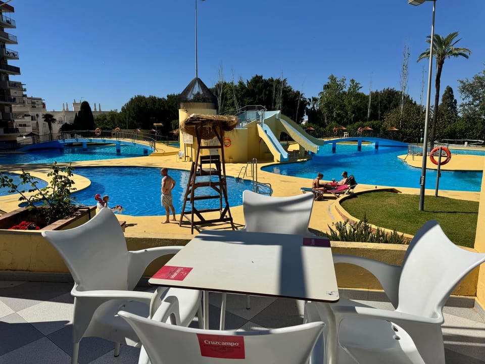 Aqua park, Swimming pool