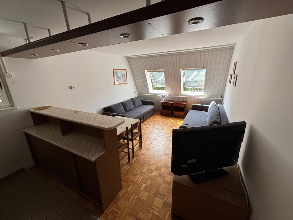 TV and multimedia, Living room, Photo of the whole room