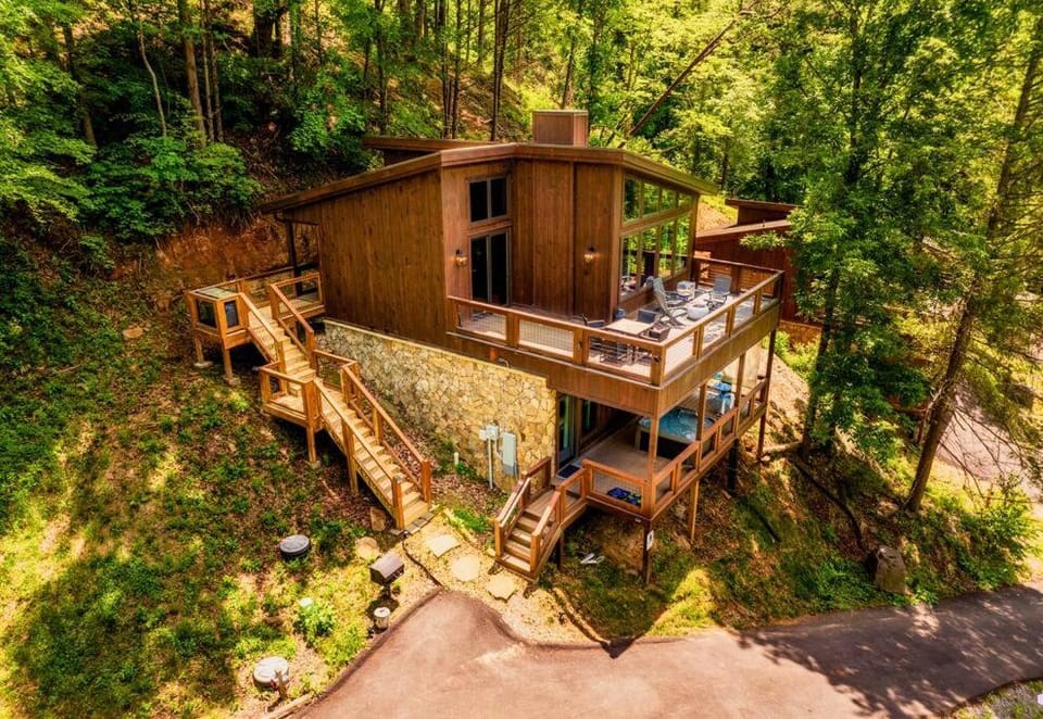 Property building, Natural landscape