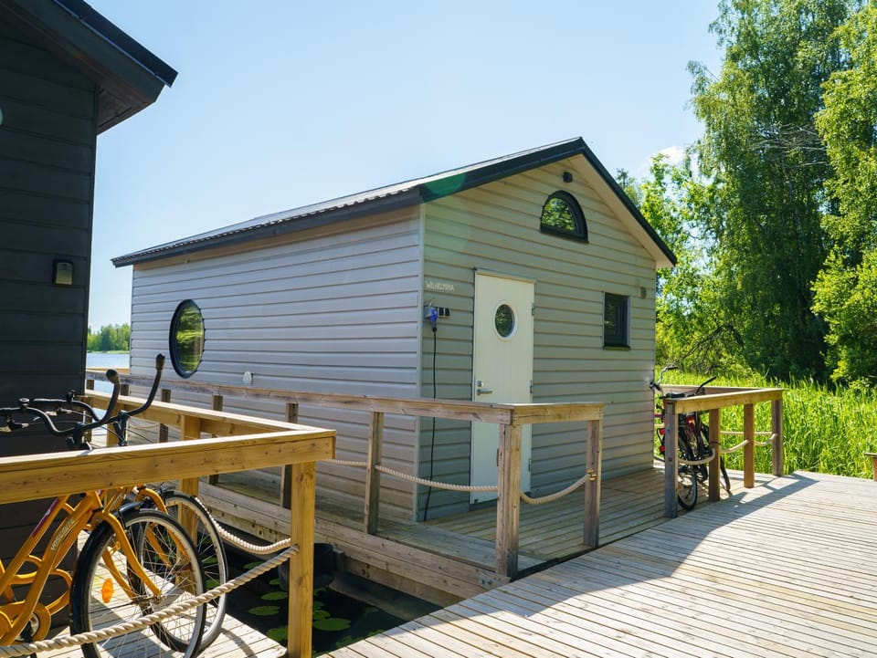 Kelluva Jokimaja Chalet in Finland