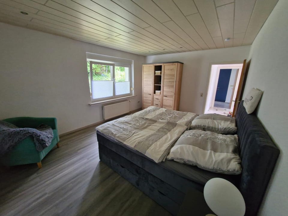 Bed, Bedroom
