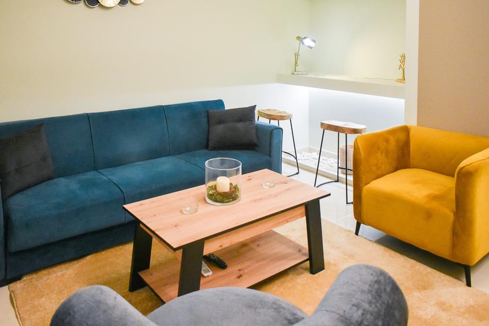 Living room, Seating area