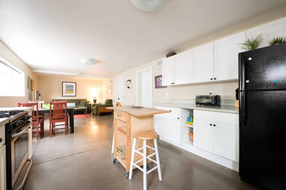 Living room, Seating area, Dining area, dishwasher, microwave, oven, stove, toaster, kitchen