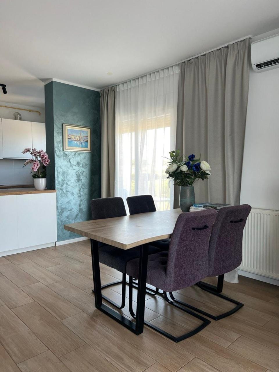 Dining area, air conditioner