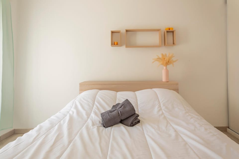 Les Instants Précieux - Vieux Port - Clim - 7p Apartment in Marseille