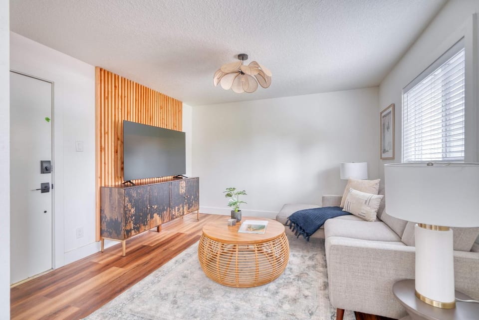Stay Portland - Amazing Giant Studio in Brooklyn Apartment in Portland