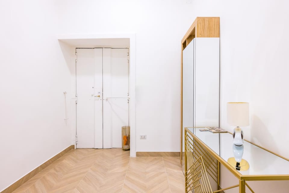 Essentia Home Bed and Breakfast in Naples