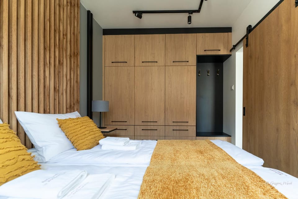 Bed, Bedroom, wardrobe