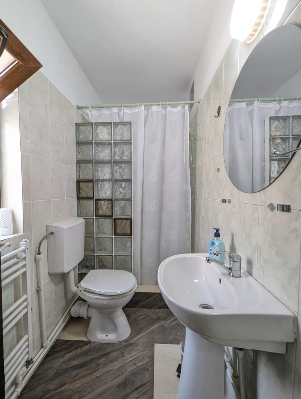 Casa Helen House, Iasi Bed and Breakfast in Romania