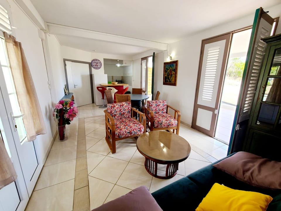 Sainte Anne - T3 Maison de campagne proche des plages Apartment in Sainte-Anne
