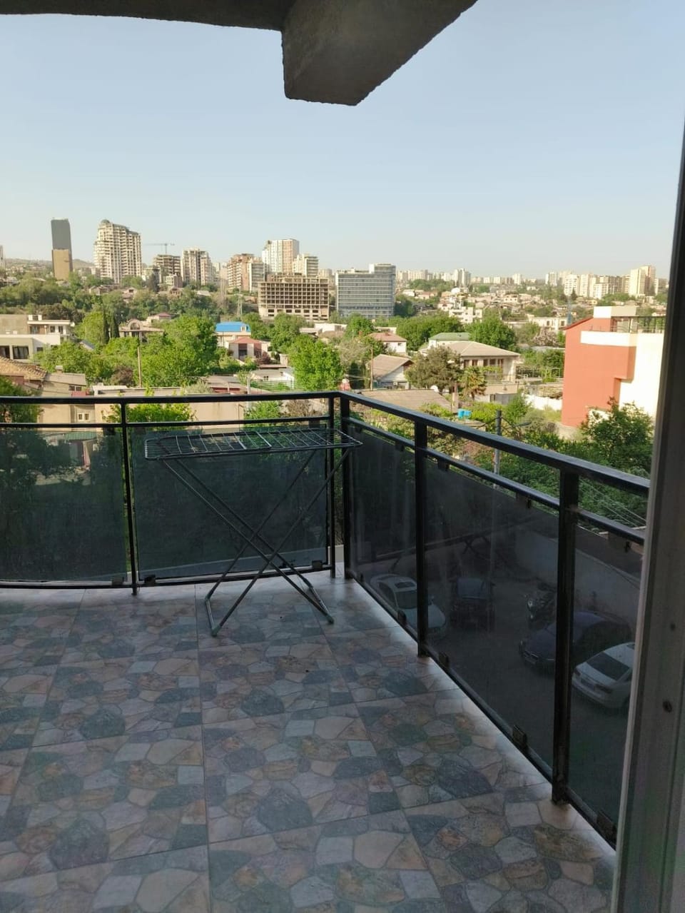 Day and night 2 Apartment in Tbilisi, Georgia