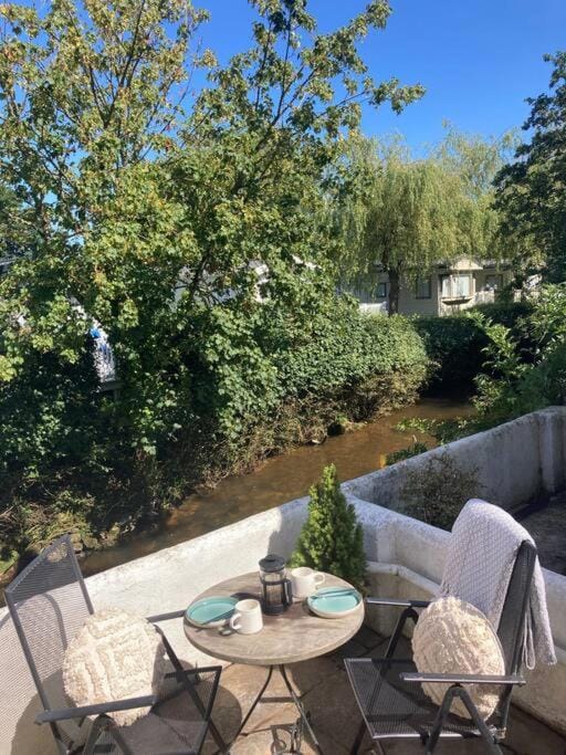 Patio, Seating area, River view