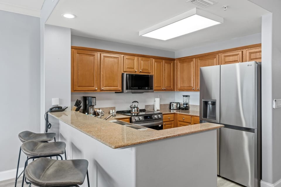 5-Min to Disney Lakeside Retreat Apartment in Orlando
