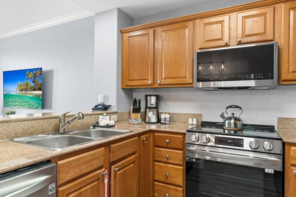 5-Min to Disney Lakeside Retreat Apartment in Orlando