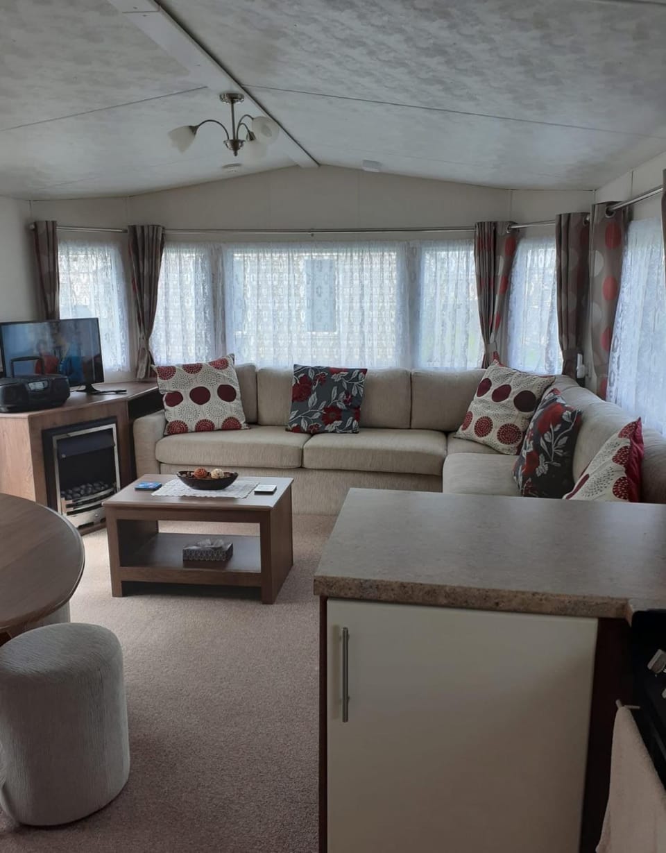 Modern 2017 model Delta Sienna static caravan in Clarach Bay House in Tirymynach