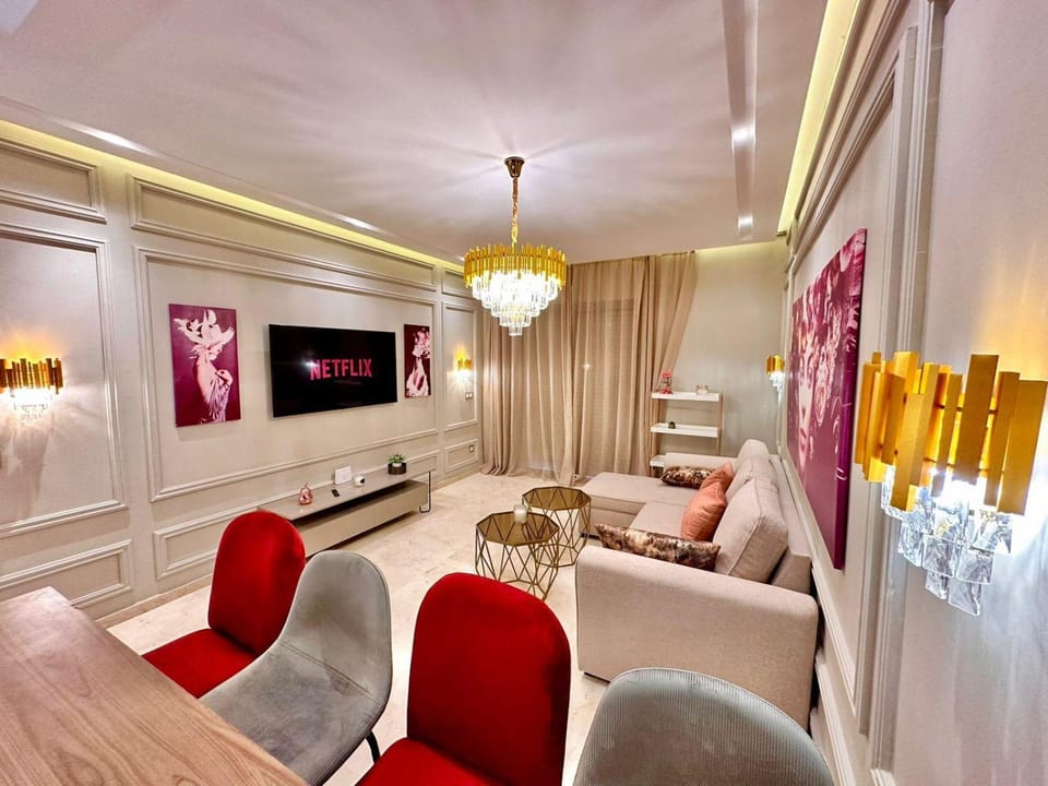 Appartement Luxueux avec Piscine 10 minutes du centre ville Apartment in Marrakesh