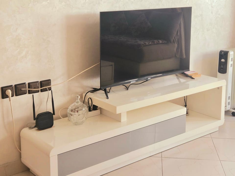 Sunny Cosy apartment near TGV station & Corniche Apartment in Tangier