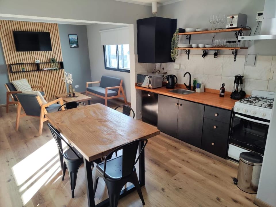 Kitchen or kitchenette, Living room, Seating area, Dining area, toaster