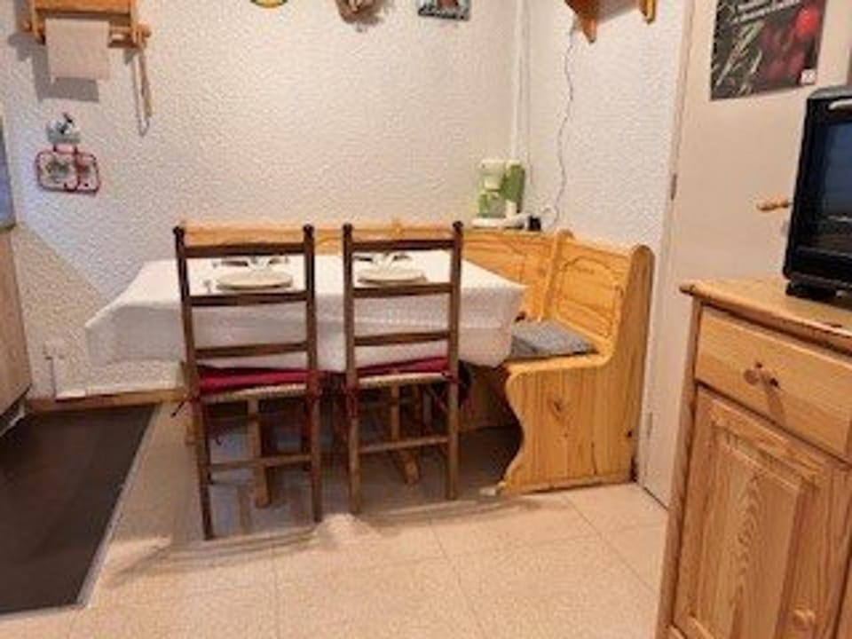 Studio 4 pers à 100m des pistes, balcon sud, proche commerces - Risoul 1850 - FR-1-330-581 Apartment in Piedmont