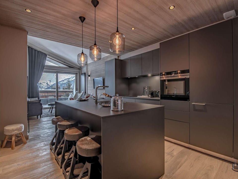 Courchevel 1550 - 5 pers, centre, parking, Wi-Fi - FR-1-631-199 Apartment in Saint-Bon-Tarentaise