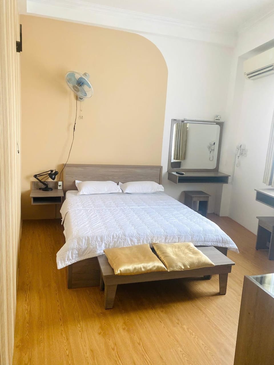 Khách Sạn Hải Dương Hotel in Cambodia