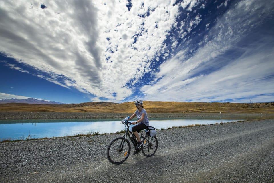 Natural landscape, Cycling, group of guests
