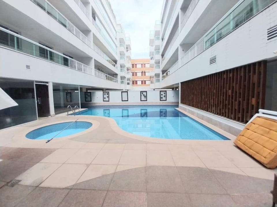 Cobertura duplex Beach Side 2vg garagem 100 m Praia do Forte Apartment in Cabo Frio
